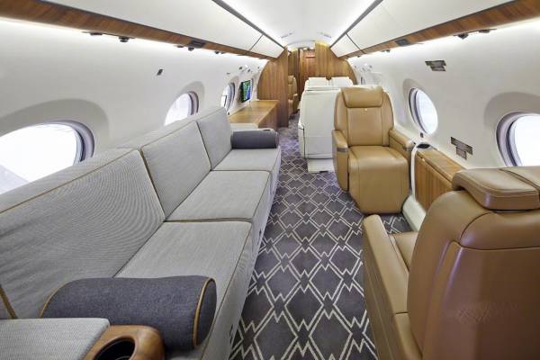aircraft-private-jets-gulfstream-g550-354973_30710e8ad3ab4244.jpg