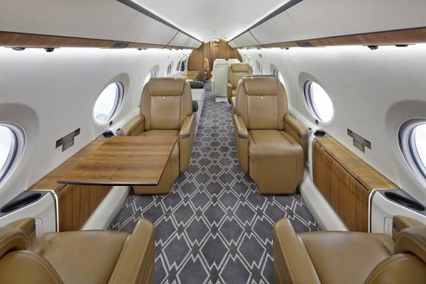 aircraft-private-jets-gulfstream-g550-354973_7c8349d6ca6414d9.jpg